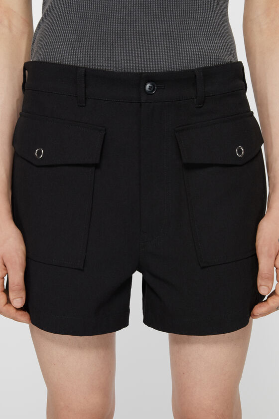 (image for) Stable Twill shorts